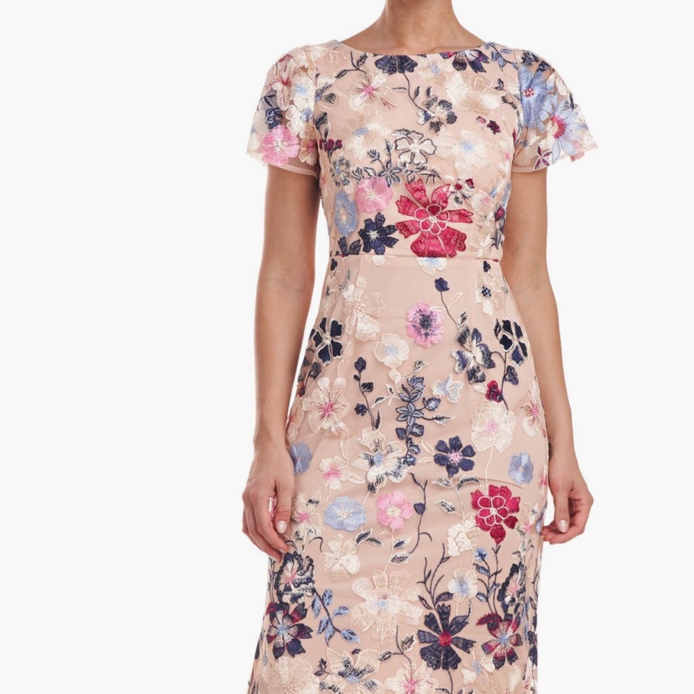 JS Collections Women's Magnolia Floral Embroidery Gown